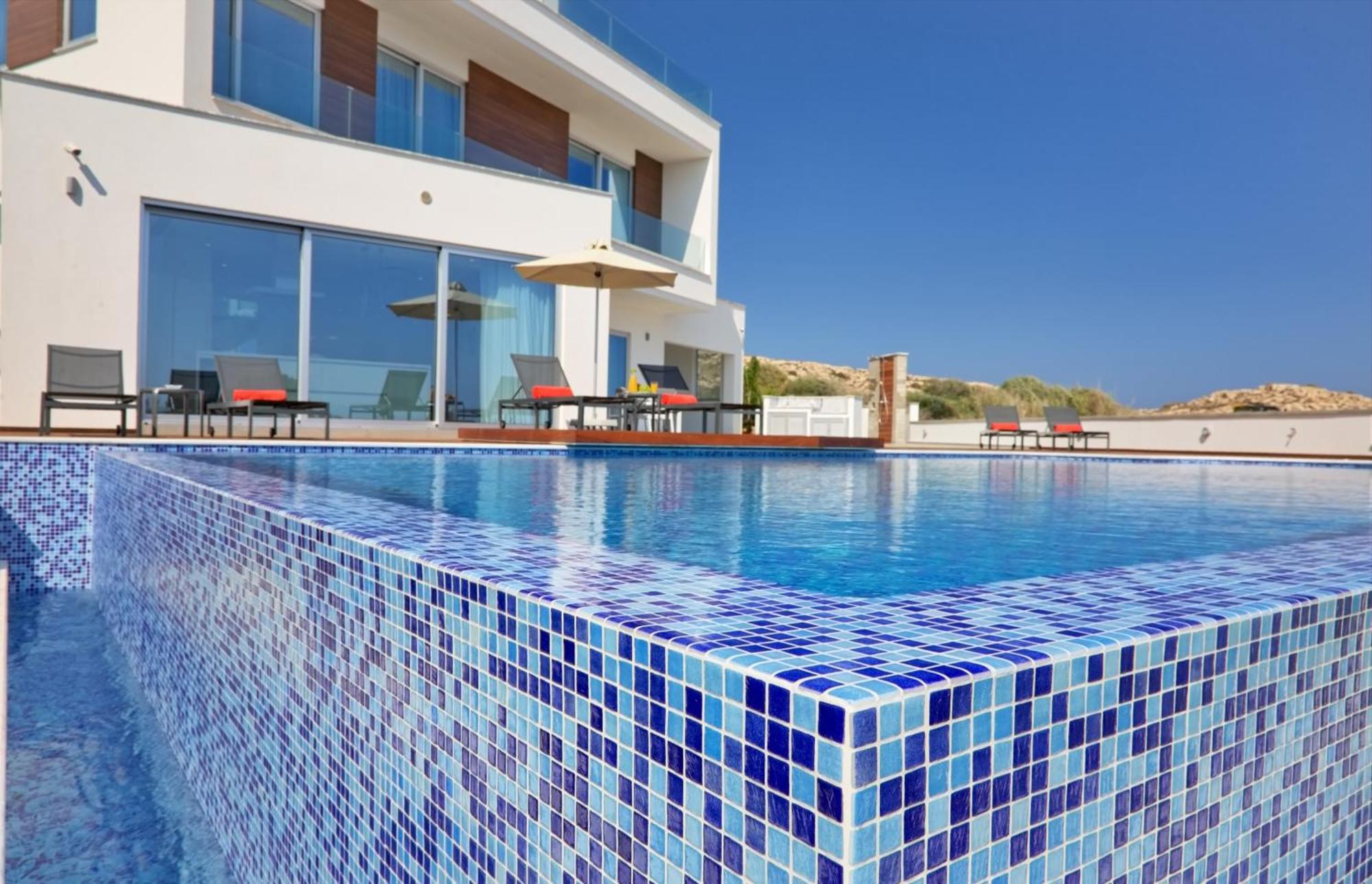 Beachfront Luxury Villa Idania Ayia Napa Exterior foto