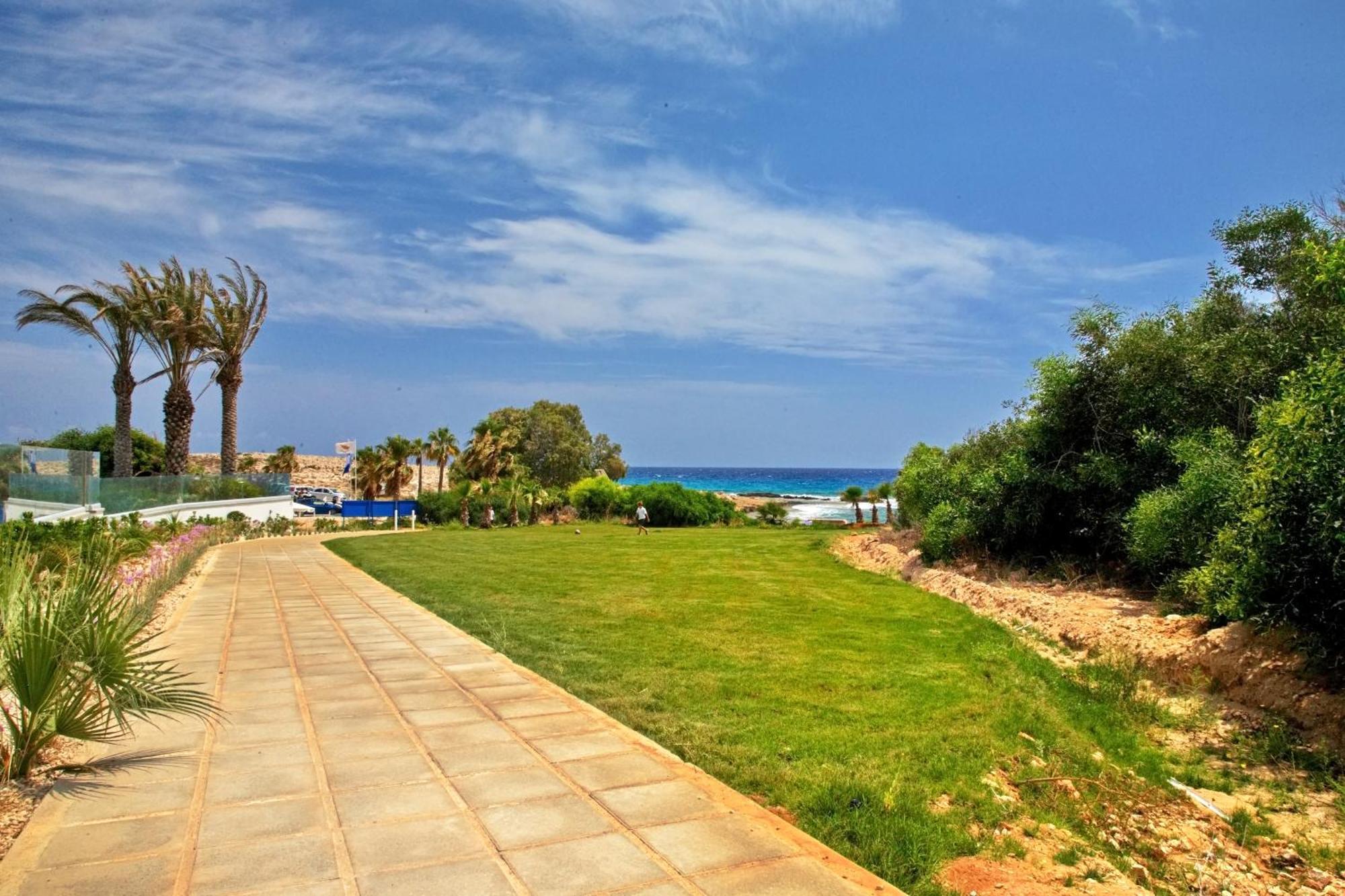 Beachfront Luxury Villa Idania Ayia Napa Exterior foto