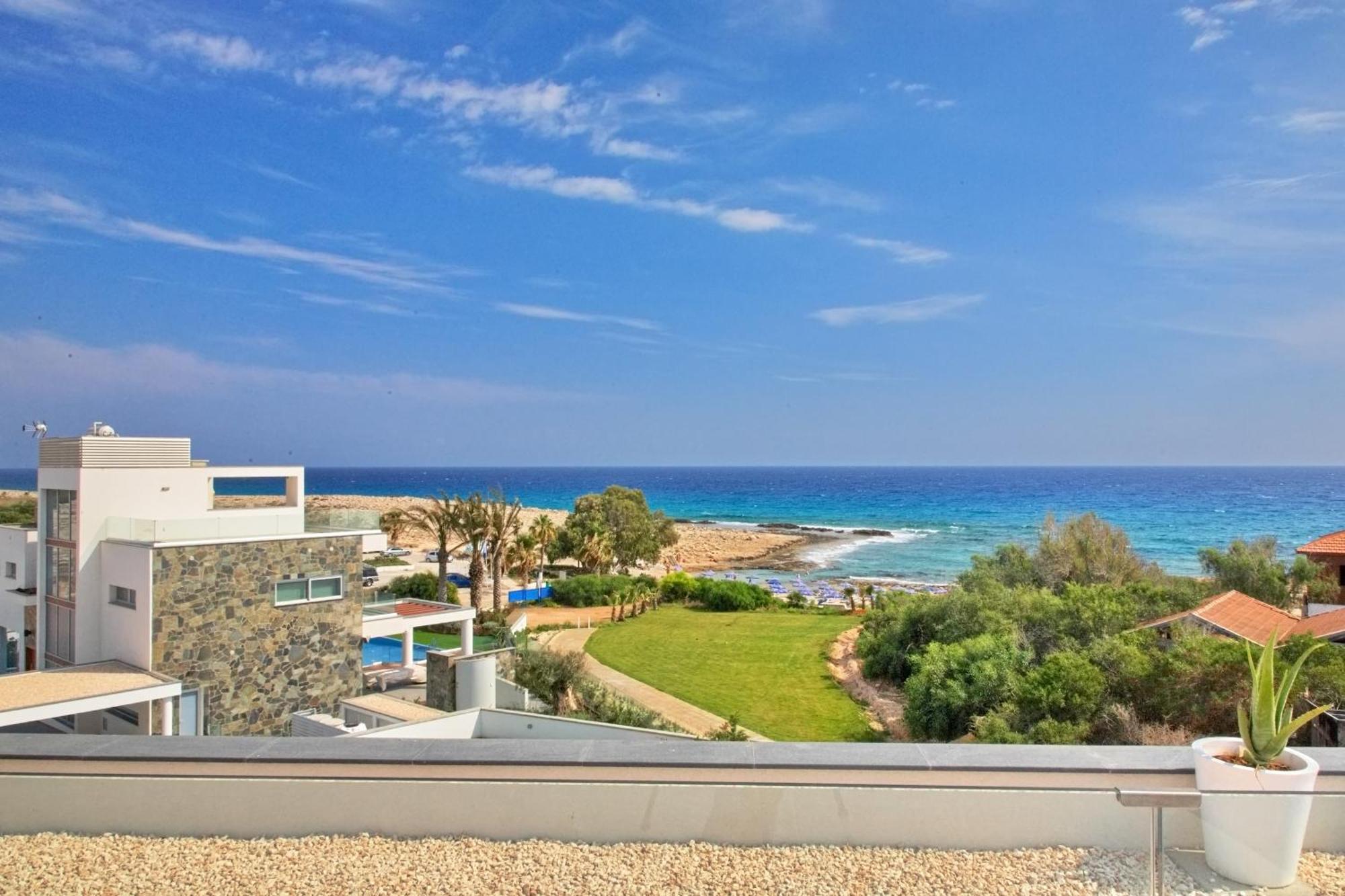 Beachfront Luxury Villa Idania Ayia Napa Exterior foto